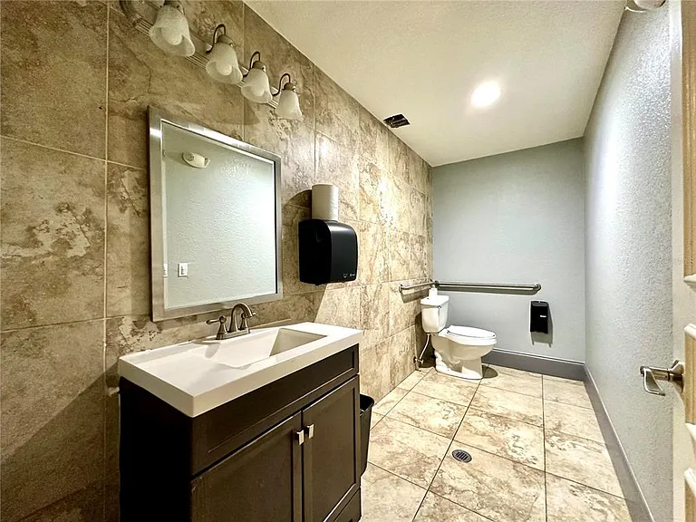 5140 Conroy Rd #27 — Photo 40