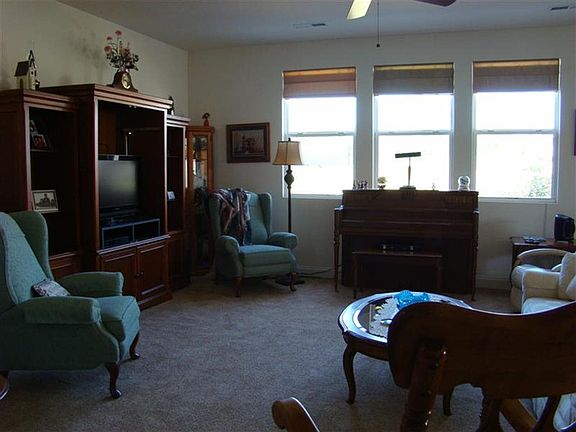 3rd image of 510 Etowah Dr