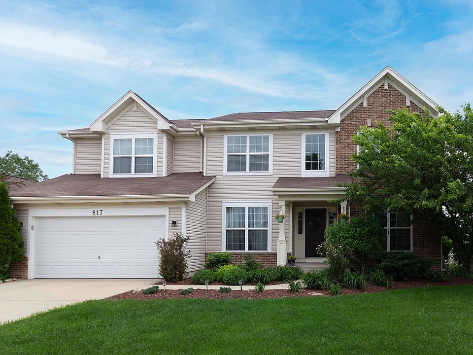 1st image of 817 Richards Dr