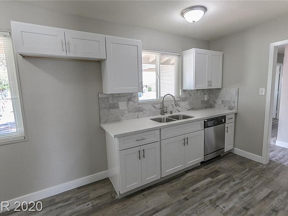 5th image of 1107 Tumbleweed Ave