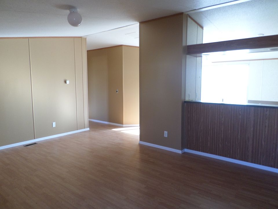 2nd image of 3400 Sagebrush Blvd