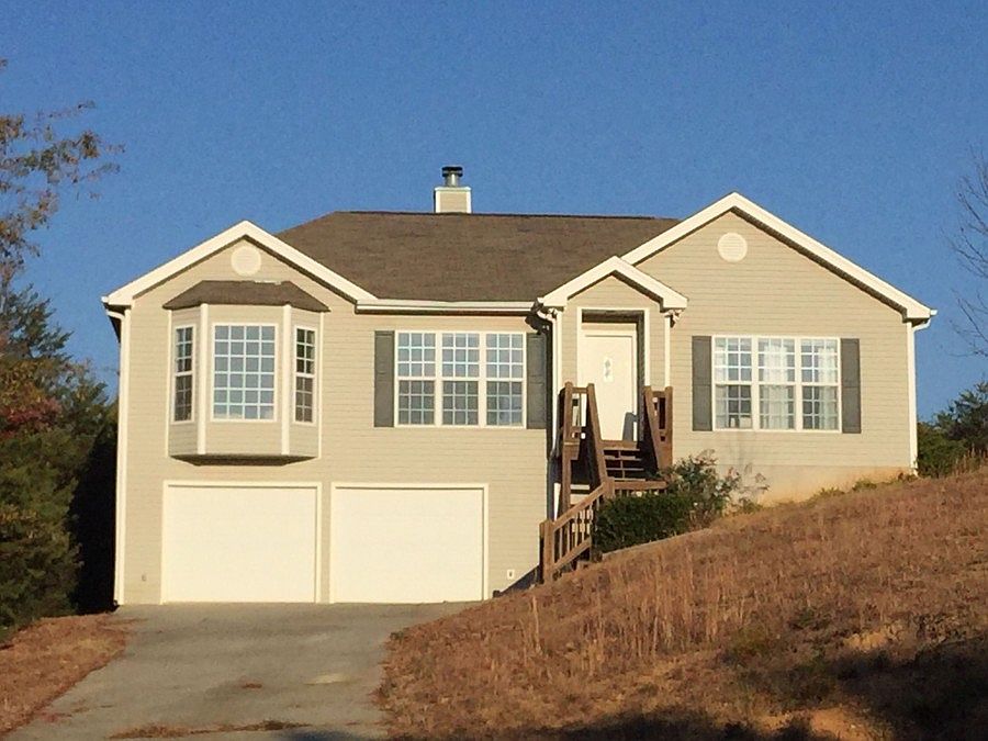 1st image of 144 Beaver Creek Way