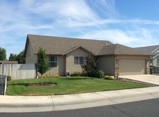 748 W Wren Ave, Hermiston, OR 97838