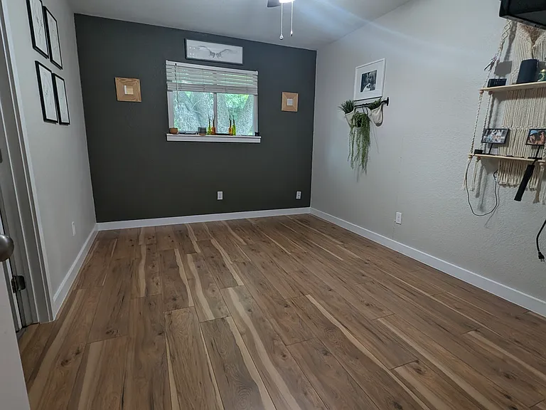 2320 Deadwood Dr — Photo 4