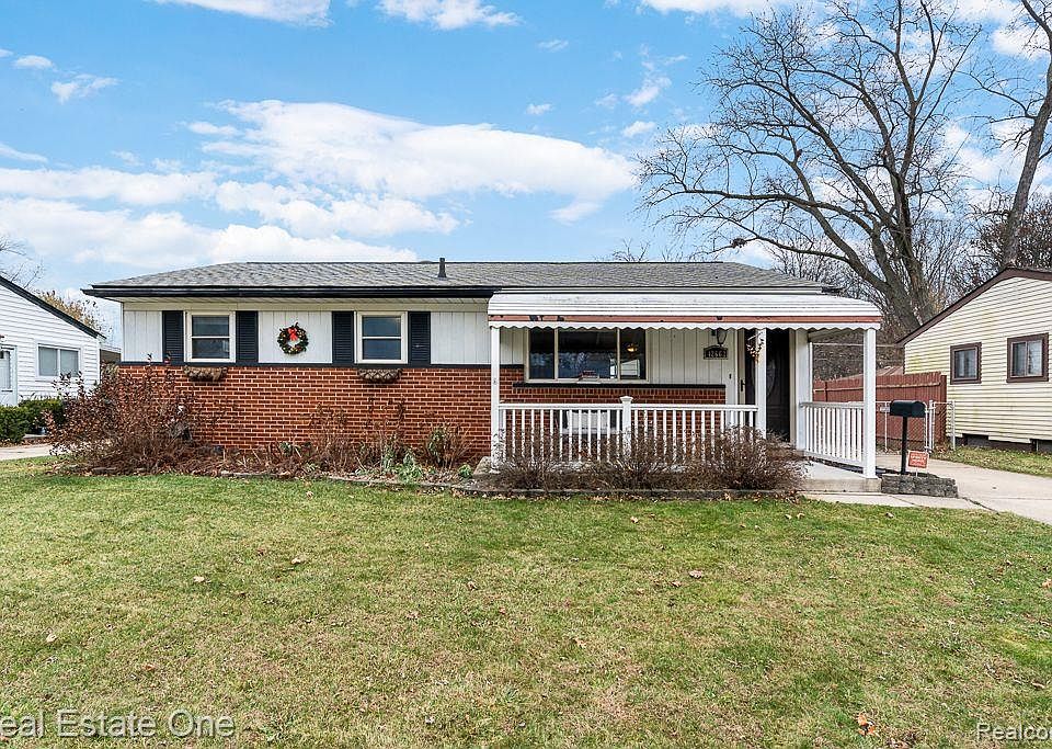 1st image of 42662 Loni Dr