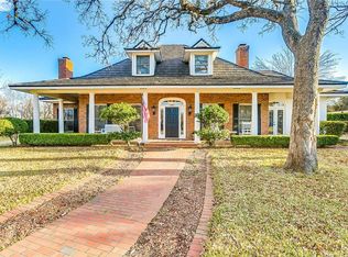 2460 Charles Ave, Burleson, TX 76028