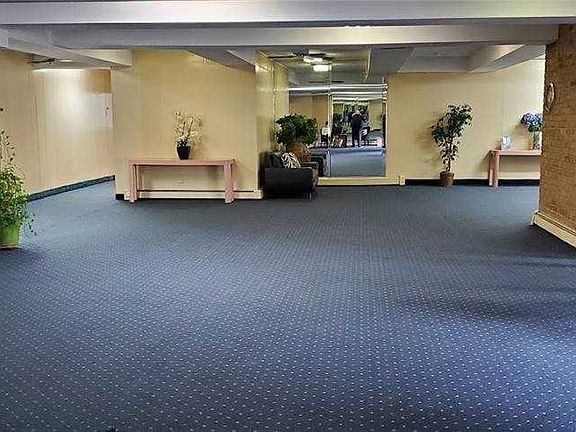 4th image of 570 Broadway 1 B