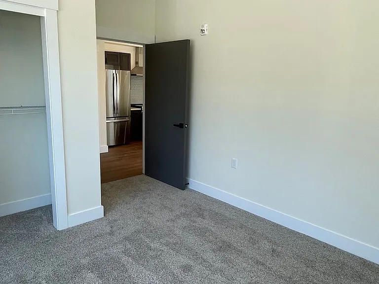 702 Victory Ln — Photo 19