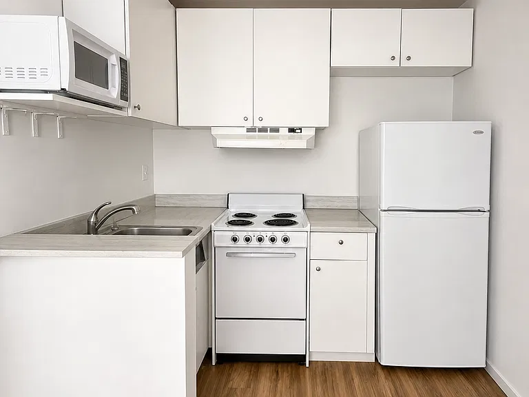 1901 E Lombard St #10 — Photo 3