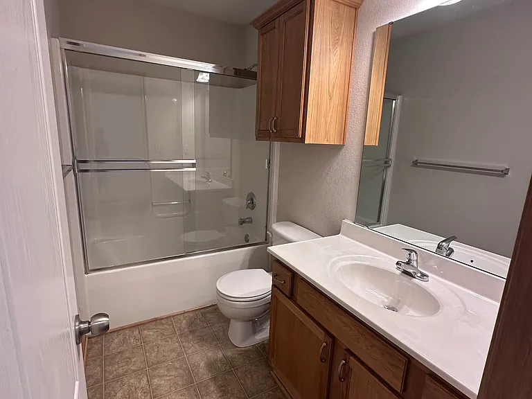 109 NE Adams Dairy Pkwy — Photo 11