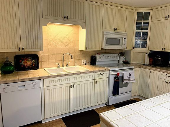5th image of 7781 W Wooten Cir