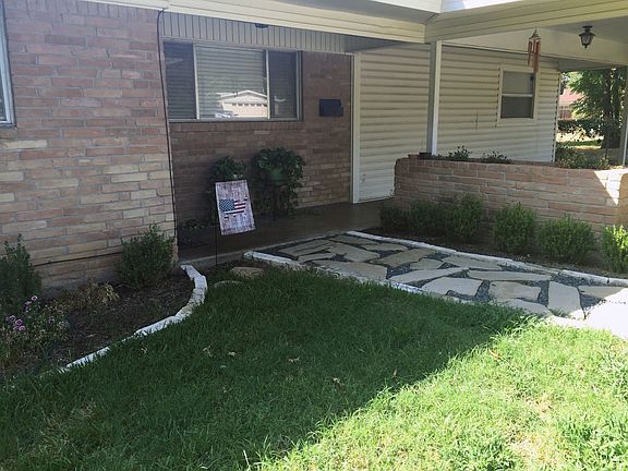 3rd image of 1105 Westbrook Dr