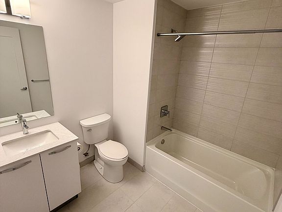 5th image of 75 James St S #S-2606