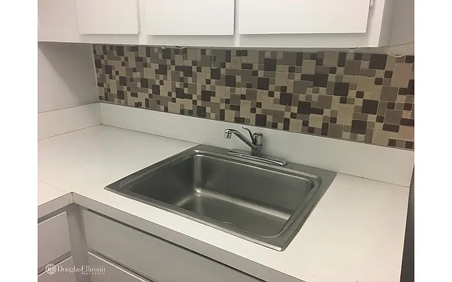 Rented by Douglas Elliman | media 11