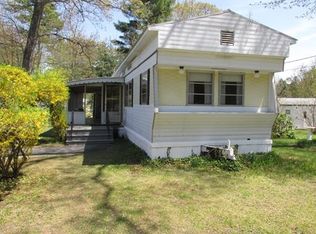 2 1st Ave, Merrimac, MA 01860