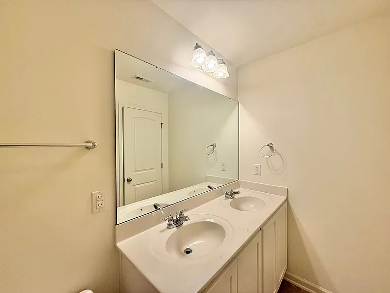 117 Hill Shore Ln — Photo 12