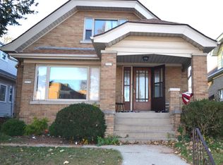 3317 S 11th St, Milwaukee, WI 53215