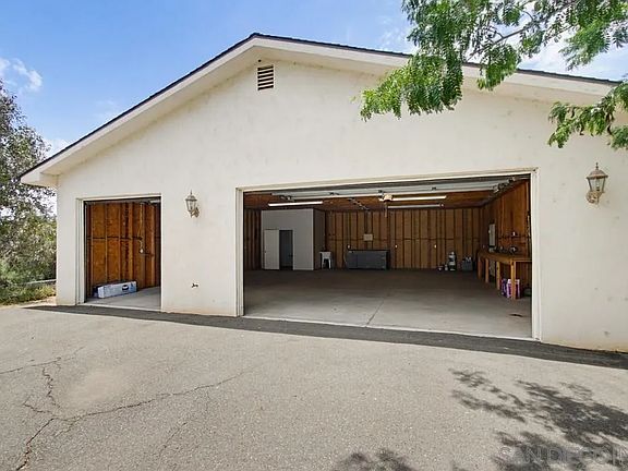 4th image of 171 Dawn View Way