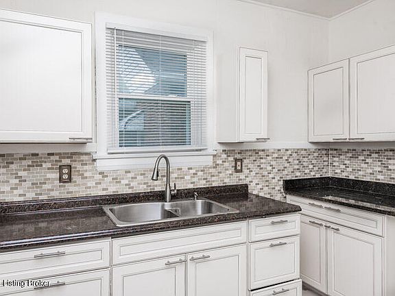 5th image of 335 Glendora Ave