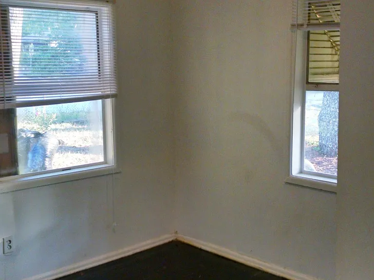 4496 Deborah Dr — Photo 10