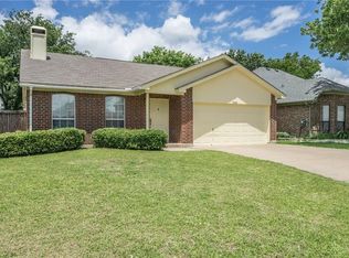5524 Four Winds Dr, Arlington, TX 76018