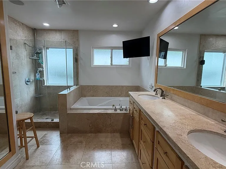 5855 Shirley Ave — Photo 18