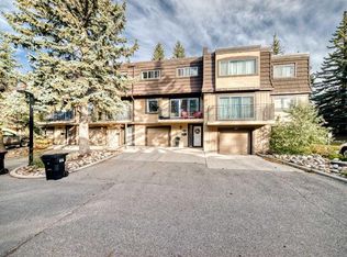 3130 S 66th Ave SW #406, Calgary, AB T3E 5K8
