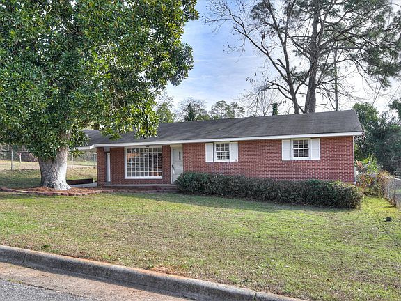 3rd image of 1806 Doublegate Court