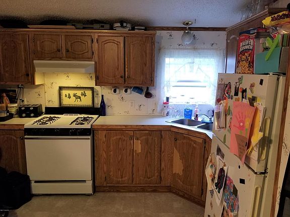 5th image of 11133 Lake St