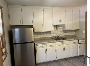 923 S Green Rd, Cleveland, OH 44121