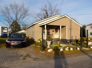 108 S Division St, Suffolk, VA 23434