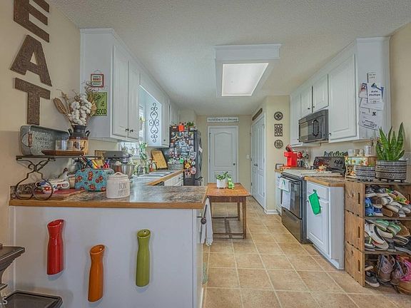 5th image of 85 Ansley Dr
