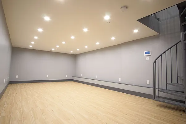 Rented by Lofts and Flats LLC | media 33