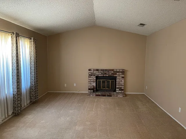 1629 Rainier Ave — Photo 4