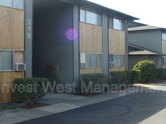 2nd image of 319 NE 104th Ave APT D