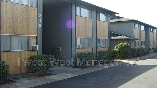 319 NE 104th Ave #D Photo 1 319 NE 104th Ave #D Photo 1