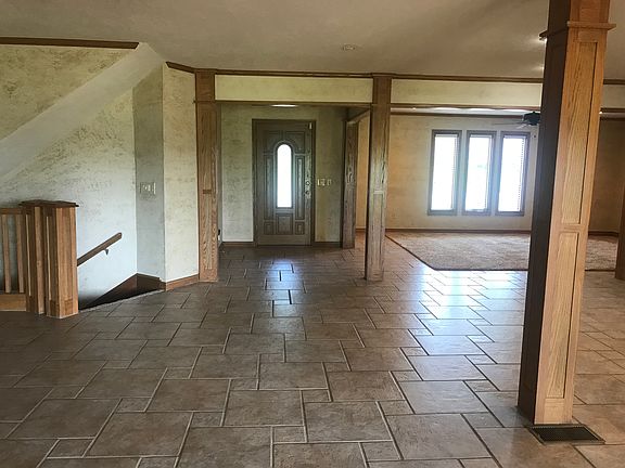 4th image of 1408 Creekmere Dr