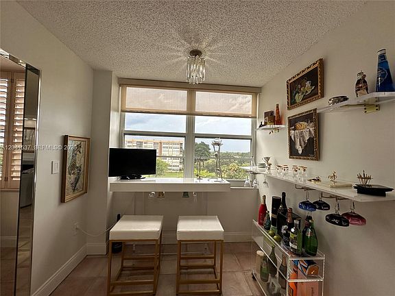 4th image of 1200 Saint Charles Pl APT 618