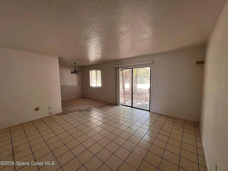 3214 Tree Ridge Ln NE — Photo 7