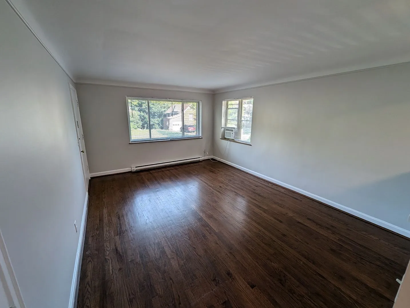 6695 Iris Ave — Photo 2