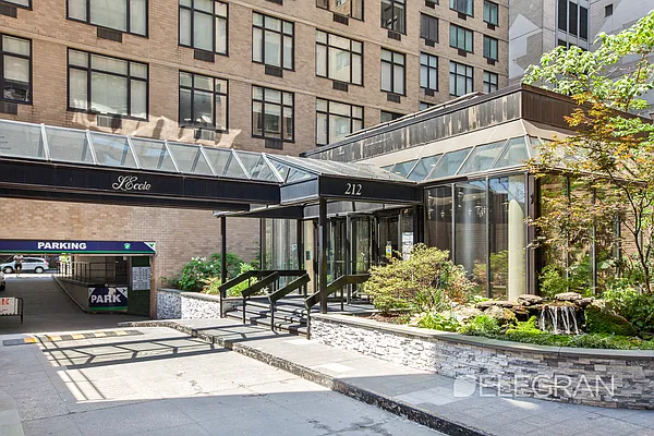 Rented by (Legacy) Elegran | media 6