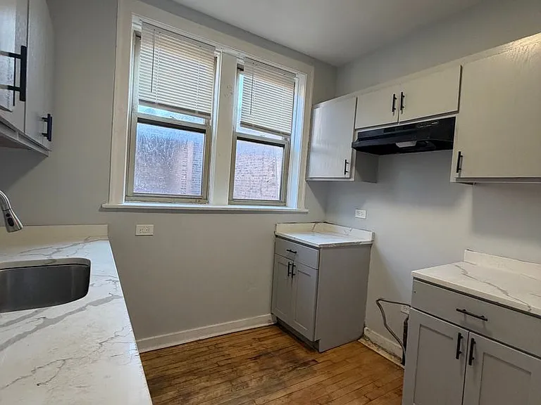 7601-7609 S Drexel Ave — Photo 7