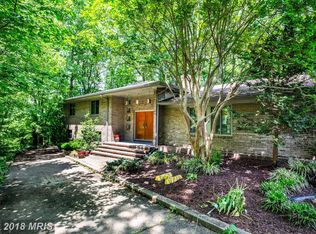 2 Ridgemore Cir, Fredericksburg, VA 22405