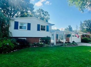 1789 Boxford St, Trenton, MI 48183