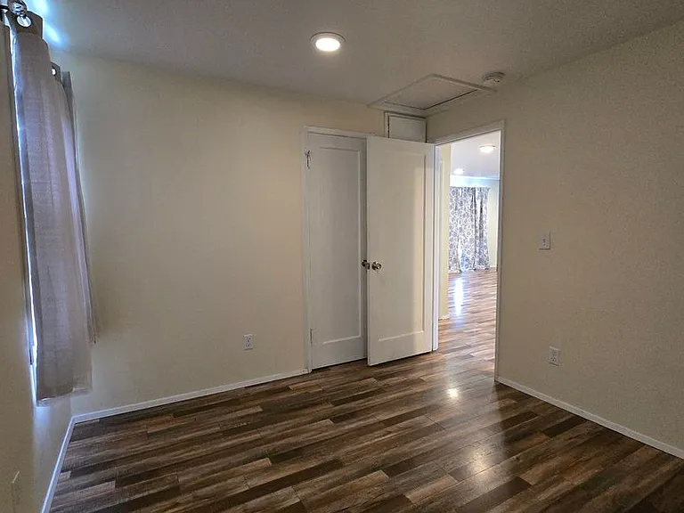 8510 33rd Ave S — Photo 11