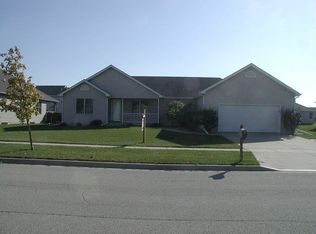 208 Brian St, Sycamore, IL 60178