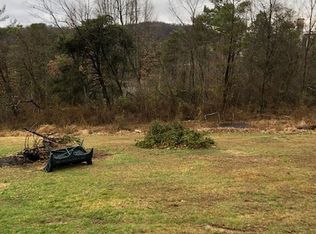 2 Carolina Ave, Beech Bottom, WV 26070