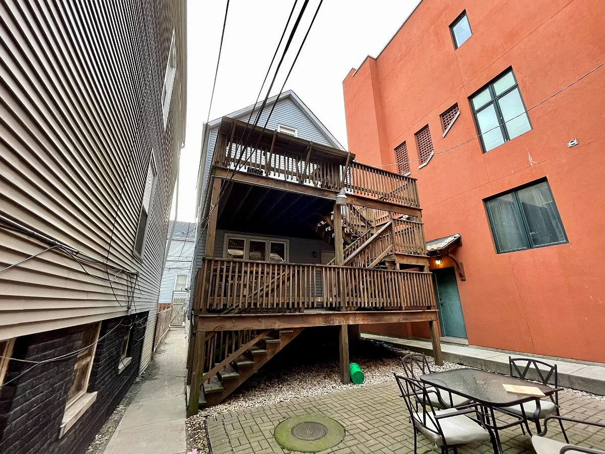 1 bed, 1.0 bath, $2,250 — Photo 2