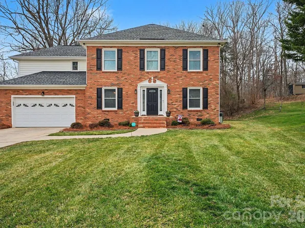 1038 Balsam Trl, Charlotte, NC 28214