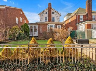 4706 157th St, Flushing, NY 11355